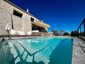 Villa d'Exception avec Vue Panoramique et Piscine